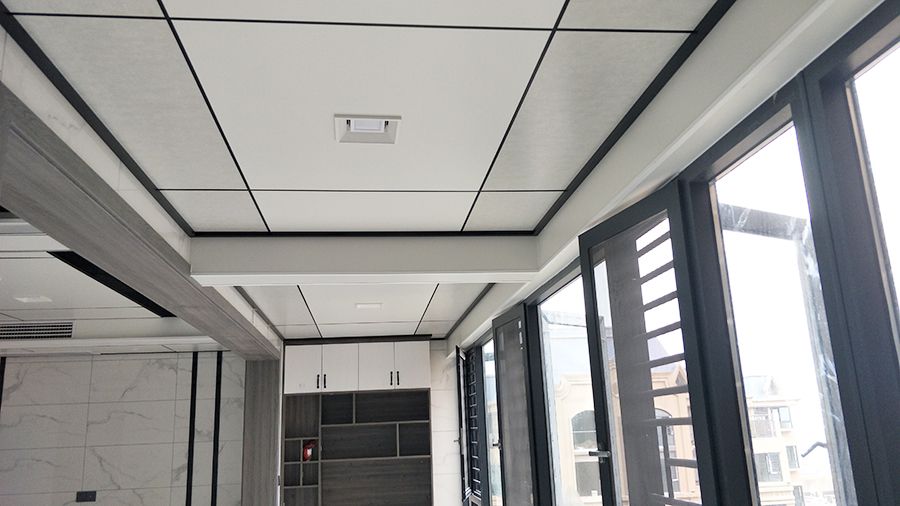 鋁蜂窩大板與液態壁紙的區別